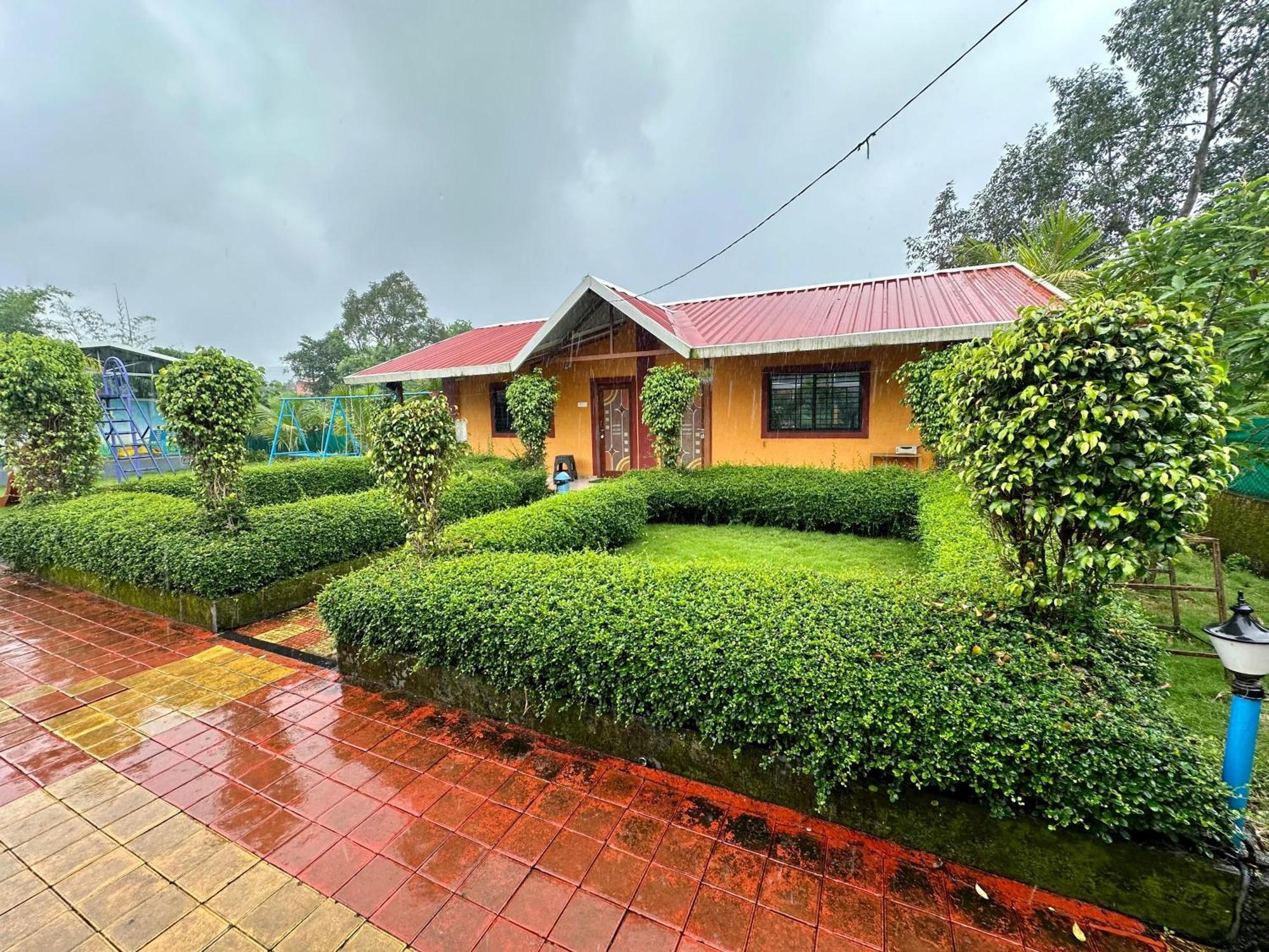 Karjat Ap Resort Bagian luar foto